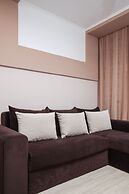 Tricolor Apartments