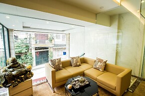 Golden hotel
