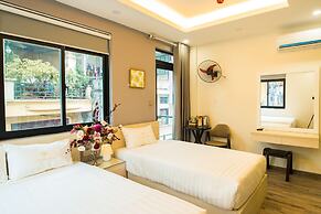 Golden hotel