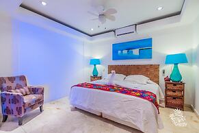 Deep Blue Condos - 301
