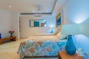 Deep Blue Condos - 103