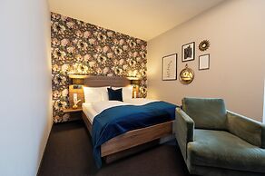 V Boutique Hotel