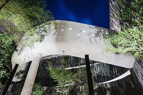 Lloyd's Inn Bali