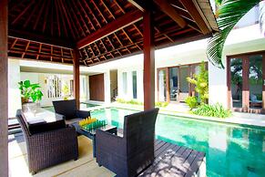 Apple Villa and Apartment