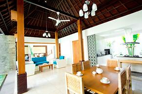 Apple Villa and Apartment