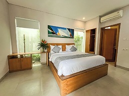 Apple Villa & Suite Seminyak