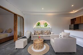 Apple Villa & Suite Seminyak