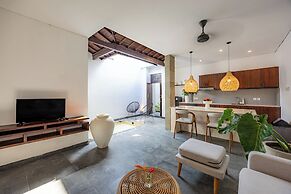Apple Villa & Suite Seminyak