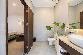 Apple Villa & Suite Seminyak