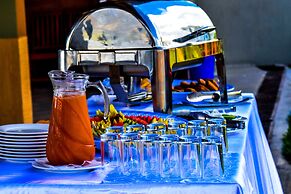 Sea Crest Hotel