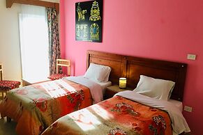 Jewel Howard Carter Hotel