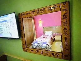 Jewel Howard Carter Hotel