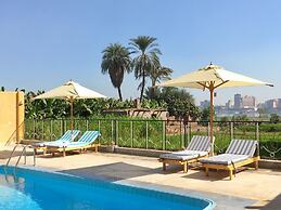 Jewel Howard Carter Hotel