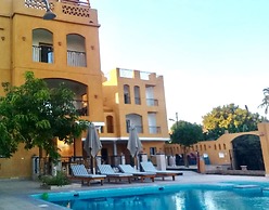 Jewel Howard Carter Hotel