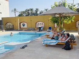 Jewel Howard Carter Hotel