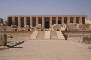Jewel Howard Carter Hotel