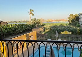Jewel Howard Carter Hotel