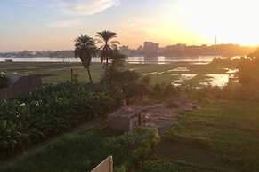 Jewel Howard Carter Hotel