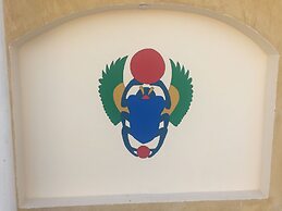 Jewel Howard Carter Hotel