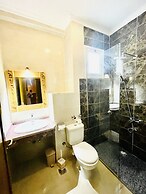 Jewel Howard Carter Hotel