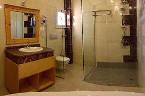 Jewel Howard Carter Hotel