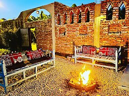 Jewel Howard Carter Hotel