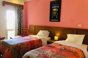 Jewel Howard Carter Hotel