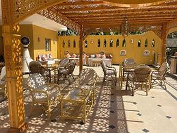 Jewel Howard Carter Hotel