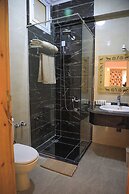 Jewel Howard Carter Hotel