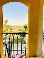 Jewel Howard Carter Hotel