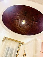 Jewel Howard Carter Hotel