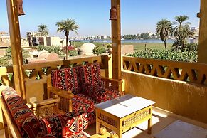 Jewel Howard Carter Hotel