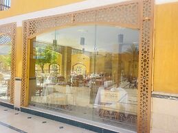 Jewel Howard Carter Hotel