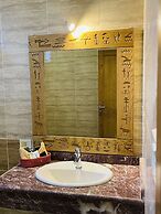 Jewel Howard Carter Hotel