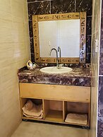 Jewel Howard Carter Hotel