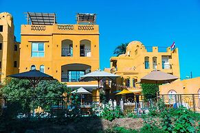 Jewel Howard Carter Hotel