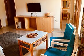 Jewel Howard Carter Hotel