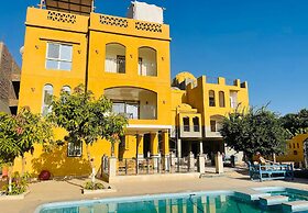 Jewel Howard Carter Hotel