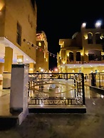 Jewel Howard Carter Hotel
