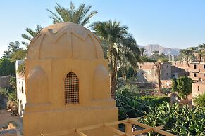 Jewel Howard Carter Hotel