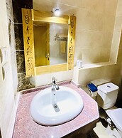 Jewel Howard Carter Hotel