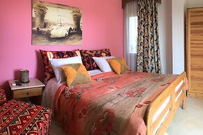 Jewel Howard Carter Hotel