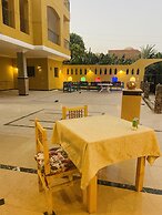 Jewel Howard Carter Hotel