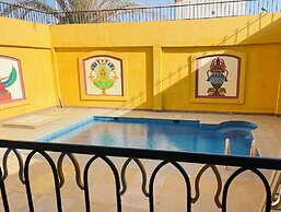 Jewel Howard Carter Hotel