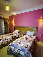 Jewel Howard Carter Hotel