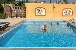 Jewel Howard Carter Hotel