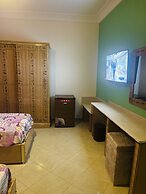 Jewel Howard Carter Hotel