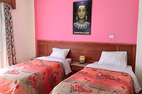 Jewel Howard Carter Hotel