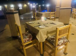 Jewel Howard Carter Hotel