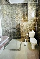 Jewel Howard Carter Hotel
